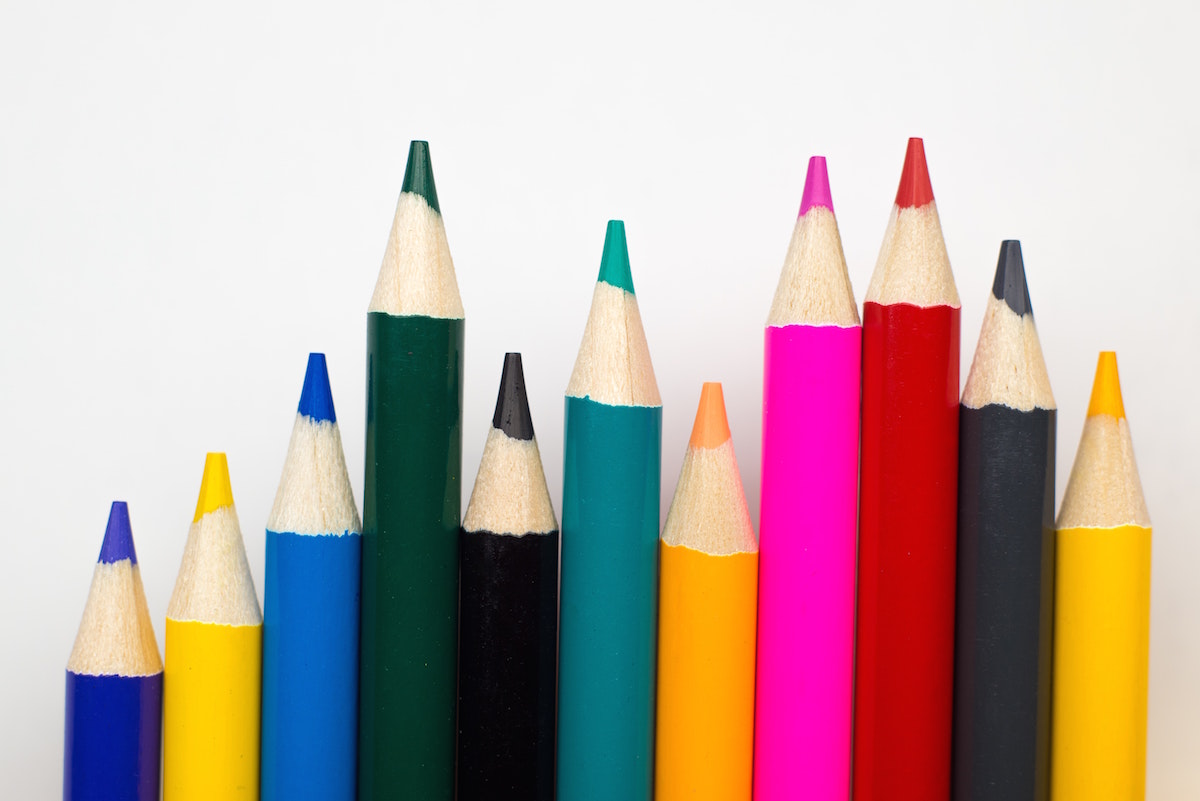 Photograph. Set of colored pencils.