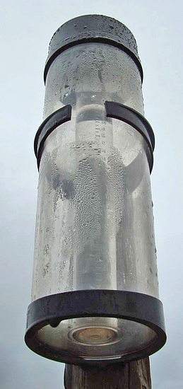 An image of a rain gauge